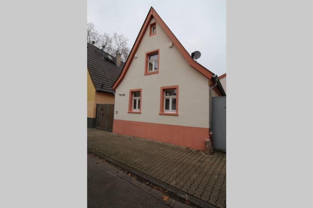 Gonsenheim - 3-Zimmer-Haus - Max. 5 Personen Μάιντς Εξωτερικό φωτογραφία