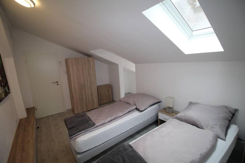 Gonsenheim - 3-Zimmer-Haus - Max. 5 Personen Μάιντς Εξωτερικό φωτογραφία
